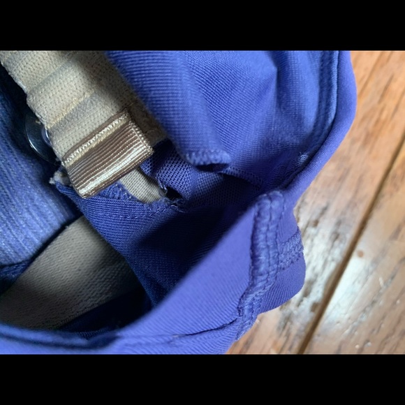 Lululemon tank size 6 - Picture 9 of 9